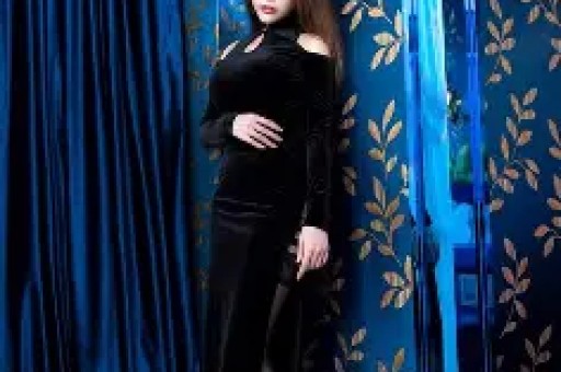 网红打卡点女厕所藏头