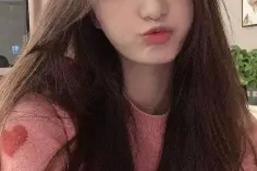 1天曝3大瓜！顶流女星签协议、约会激吻、知三当三各个炸裂