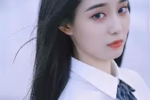田一名与女生接吻