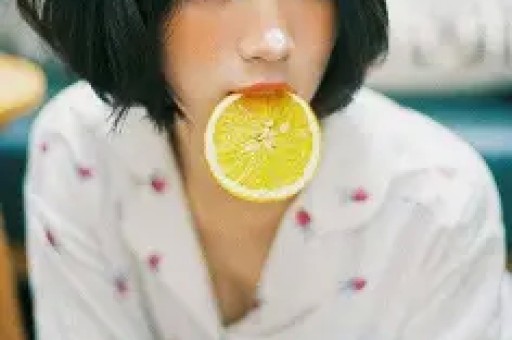 盘点2025年爆火的10位美女网红你认识几个？
