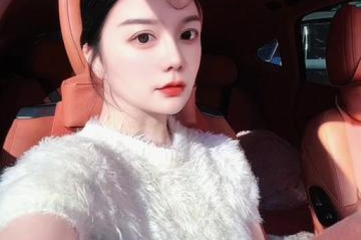 女网红开“绿茶速成班”发布擦边内容被处罚